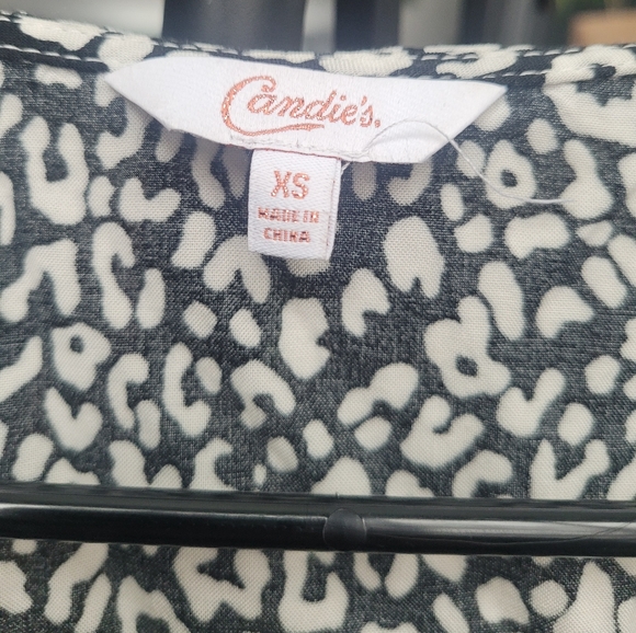 Candie's, Size Small, leopard print blouse - Picture 5 of 5